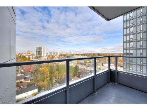 1112-15 Wellington St S, Kitchener, ON - Outdoor With View With Exterior