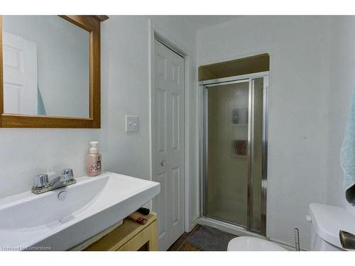 410 Queen Street S, Palmerston, ON - Indoor Photo Showing Bathroom