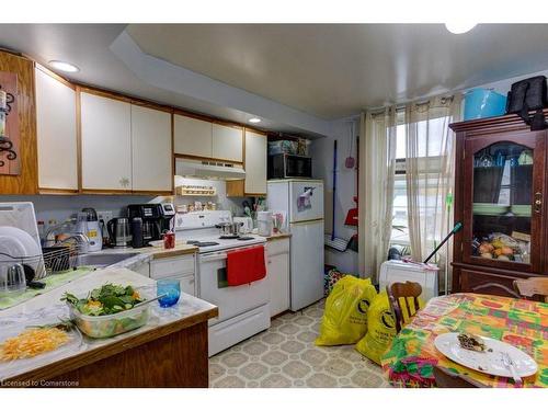 410 Queen Street S, Palmerston, ON - Indoor Photo Showing Kitchen