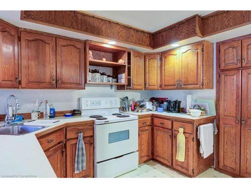 410 Queen Street S, Palmerston, ON - Indoor Photo Showing Kitchen