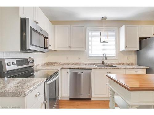 94 Adler Drive, Cambridge, ON - Indoor Photo Showing Kitchen With Stainless Steel Kitchen