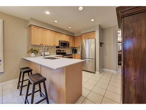 87 Green Bank Drive, Cambridge, ON - Indoor Photo Showing Kitchen With Double Sink