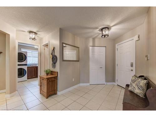 87 Green Bank Drive, Cambridge, ON - Indoor Photo Showing Other Room