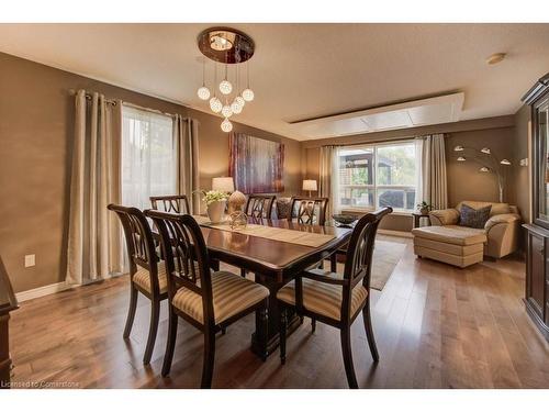 87 Green Bank Drive, Cambridge, ON - Indoor Photo Showing Dining Room