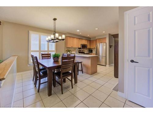 87 Green Bank Drive, Cambridge, ON - Indoor Photo Showing Dining Room