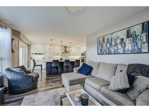 3 Kerwood Drive, Cambridge, ON - Indoor Photo Showing Living Room