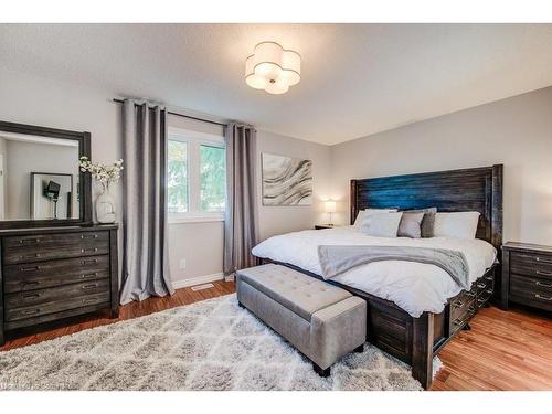 3 Kerwood Drive, Cambridge, ON - Indoor Photo Showing Bedroom