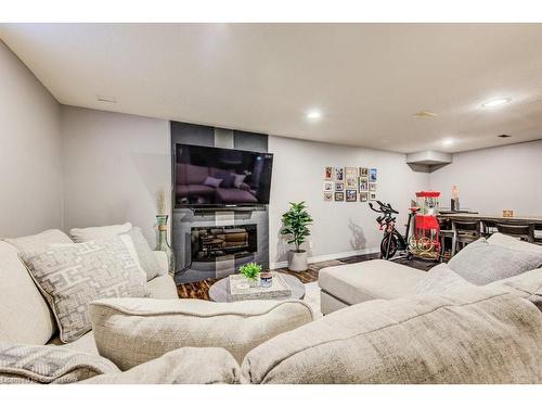 3 Kerwood Drive, Cambridge, ON - Indoor