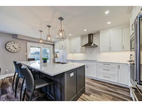 3 Kerwood Drive, Cambridge, ON - Indoor Photo Showing Kitchen With Upgraded Kitchen