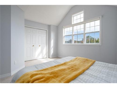 379 Beaver Creek Road, Waterloo, ON - Indoor Photo Showing Bedroom