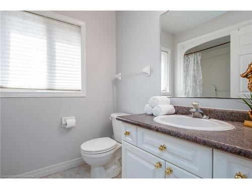 379 Beaver Creek Road, Waterloo, ON - Indoor Photo Showing Bathroom