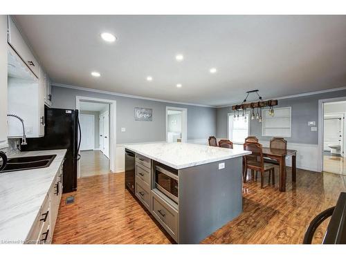 86119 Kintail Line, Ashfield-Colborne-Wawanosh, ON - Indoor Photo Showing Kitchen