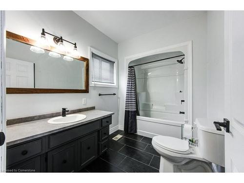 86119 Kintail Line, Ashfield-Colborne-Wawanosh, ON - Indoor Photo Showing Bathroom