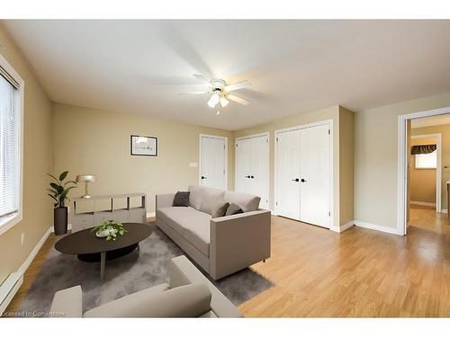 86119 Kintail Line, Ashfield-Colborne-Wawanosh, ON - Indoor Photo Showing Living Room