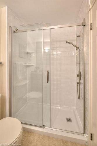 3-318 Roxton Drive, Waterloo, ON - Indoor Photo Showing Bathroom