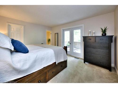 3-318 Roxton Drive, Waterloo, ON - Indoor Photo Showing Bedroom