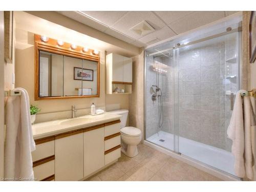 3-318 Roxton Drive, Waterloo, ON - Indoor Photo Showing Bathroom