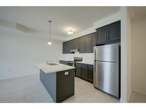 A012-142 Foamflower Place, Waterloo, ON - Indoor Photo Showing Kitchen