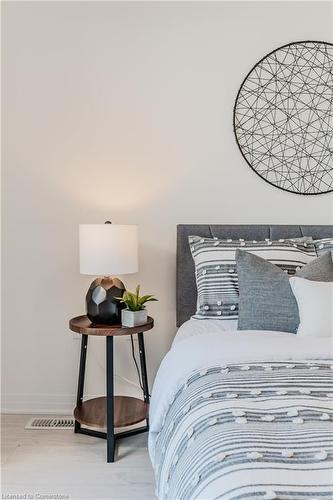 A012-142 Foamflower Place, Waterloo, ON - Indoor Photo Showing Bedroom