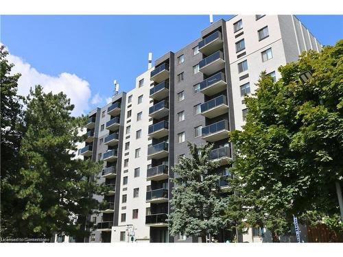 B501-120 Old Carriage Drive, Kitchener, ON - Outdoor With Facade