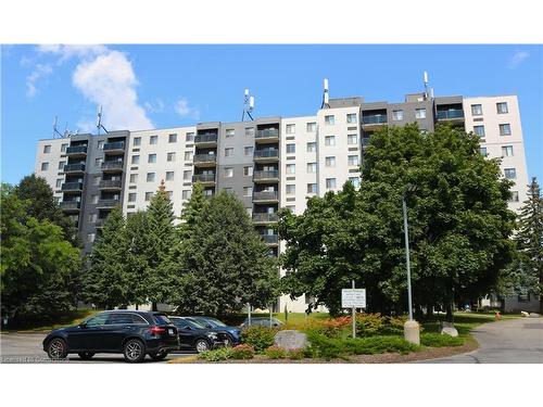 B501-120 Old Carriage Drive, Kitchener, ON - Outdoor With Facade