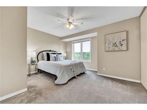 42-245 Bishop Street S, Cambridge, ON - Indoor Photo Showing Bedroom