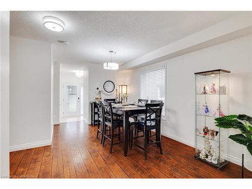 3466 Angel Pass Drive, Mississauga, ON - Indoor Photo Showing Dining Room