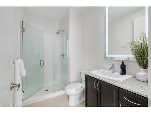 322-112 Benton Street, Kitchener, ON - Indoor Photo Showing Bathroom