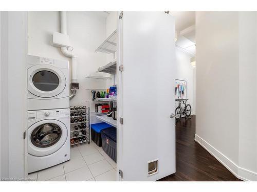 322-112 Benton Street, Kitchener, ON - Indoor Photo Showing Laundry Room