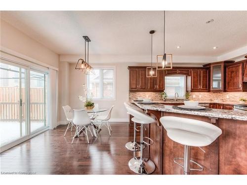 313 Zeller Drive, Kitchener, ON - Indoor Photo Showing Dining Room