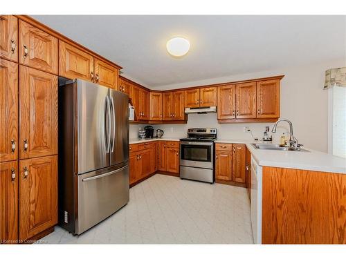 219 Misty Court, Kitchener, ON - Indoor Photo Showing Kitchen With Double Sink