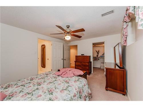 219 Misty Court, Kitchener, ON - Indoor Photo Showing Bedroom