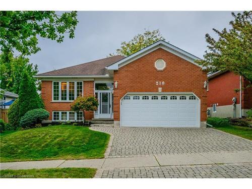 219 Misty Court, Kitchener, ON - Outdoor