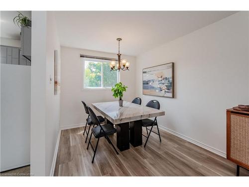 35-60 Elmsdale Drive, Kitchener, ON - Indoor Photo Showing Dining Room