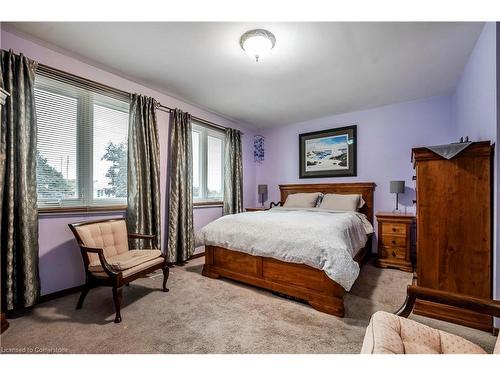 10 Costain Court, Kitchener, ON - Indoor Photo Showing Bedroom