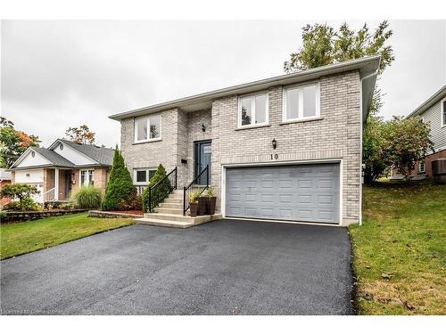 10 Costain Court, Kitchener, ON - Outdoor With Facade