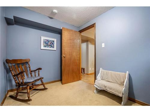 10 Costain Court, Kitchener, ON - Indoor