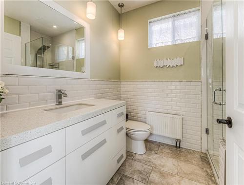 93 Joseph Street, Kitchener, ON - Indoor Photo Showing Bathroom