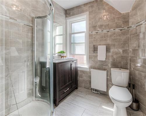 93 Joseph Street, Kitchener, ON - Indoor Photo Showing Bathroom