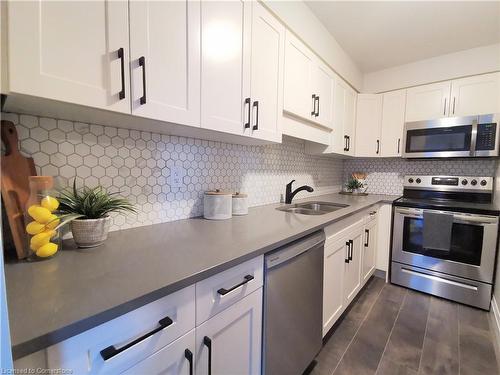 415-435 Garden Street, Cambridge, ON - Indoor Photo Showing Kitchen With Double Sink