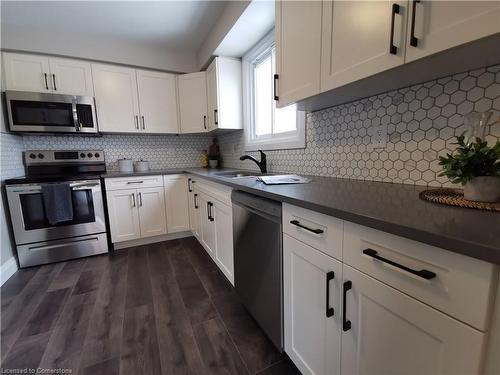 415-435 Garden Street, Cambridge, ON - Indoor Photo Showing Kitchen With Double Sink