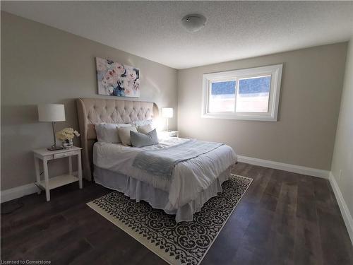 415-435 Garden Street, Cambridge, ON - Indoor Photo Showing Bedroom