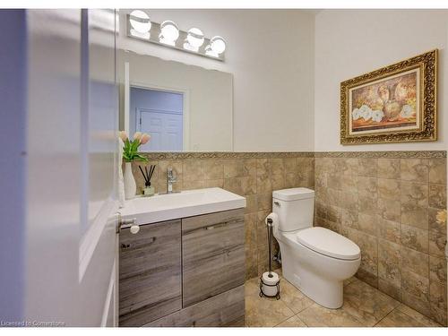 58 West Acres Crescent, Kitchener, ON - Indoor Photo Showing Bathroom