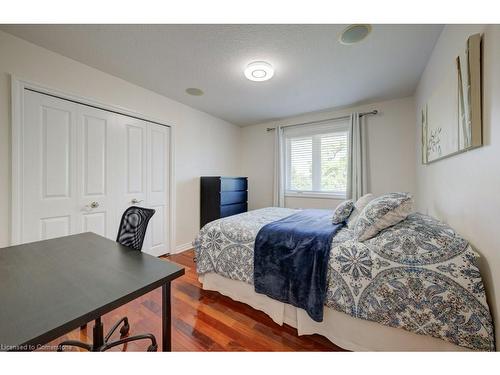 58 West Acres Crescent, Kitchener, ON - Indoor Photo Showing Bedroom