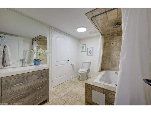 58 West Acres Crescent, Kitchener, ON - Indoor Photo Showing Bathroom