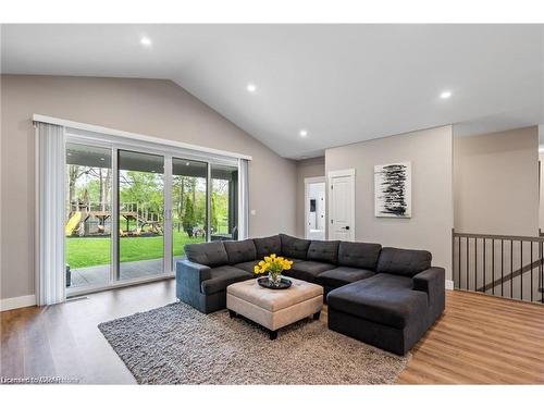 34 North Street W, Tillsonburg, ON - Indoor Photo Showing Living Room