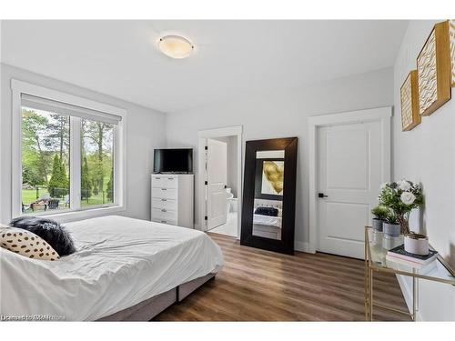 34 North Street W, Tillsonburg, ON - Indoor Photo Showing Bedroom