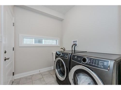 6 Greyhawk Street, Kitchener, ON - Indoor Photo Showing Laundry Room