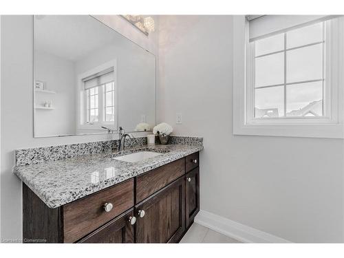 6 Greyhawk Street, Kitchener, ON - Indoor Photo Showing Bathroom