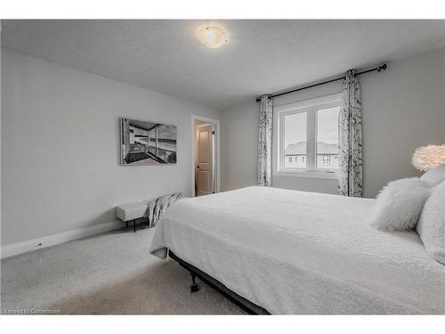 6 Greyhawk Street, Kitchener, ON - Indoor Photo Showing Bedroom